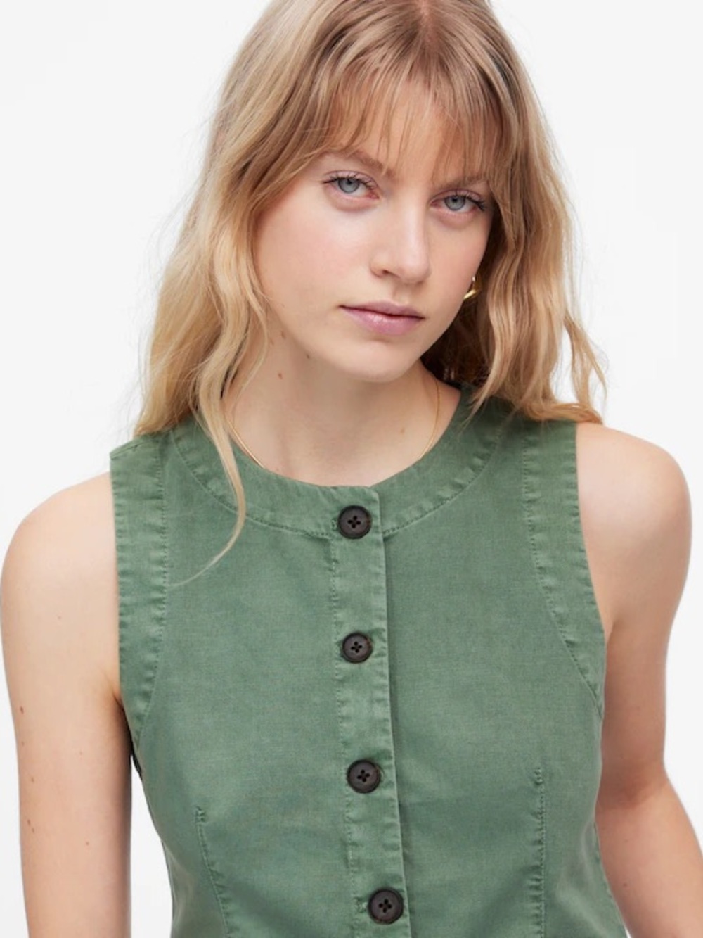 Madewell EUC Twill Crewneck Vest in Garment Dye - Picture 4 of 8
